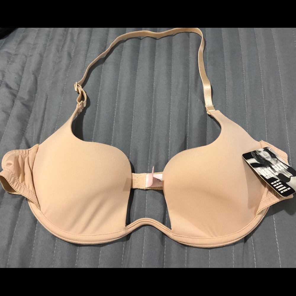 Victoria’s Secret Very Sexy Vertical Cup Bra